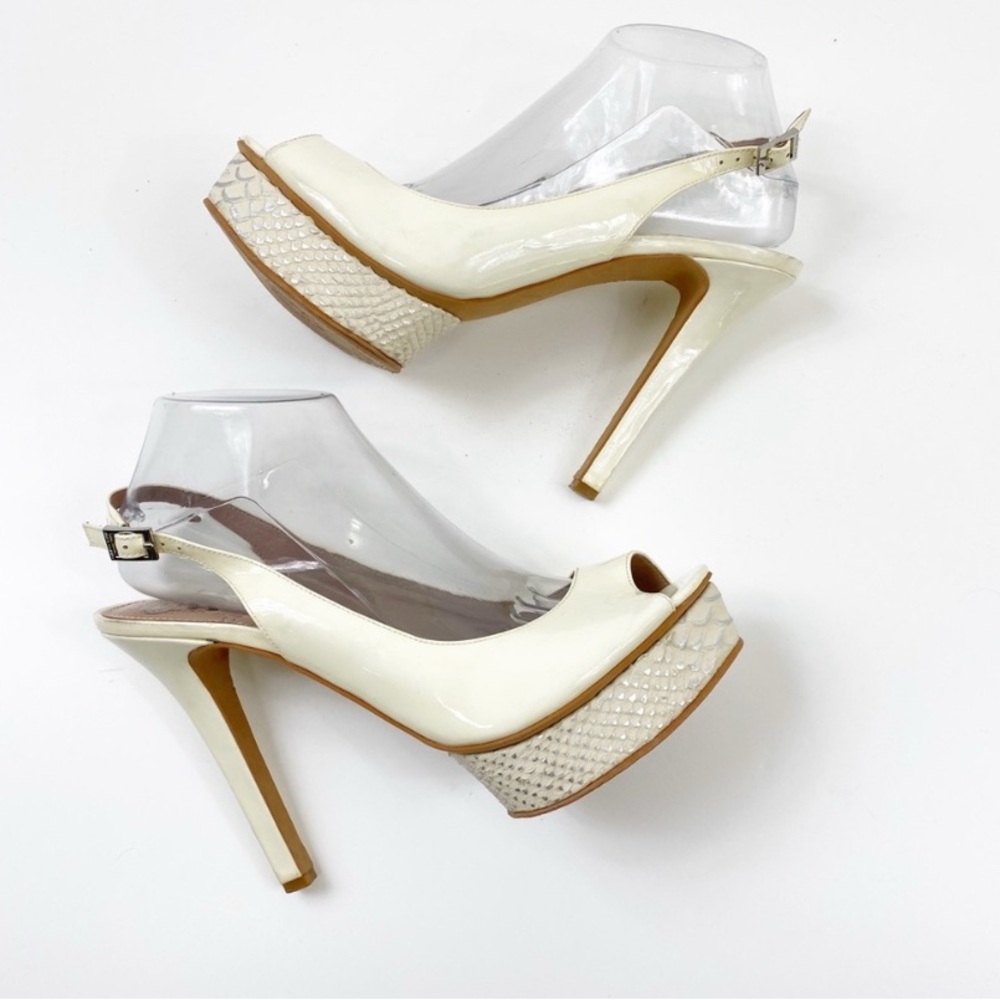 Elegant Cream Peep-Toe Women's Shoes - Picture 3 of 5